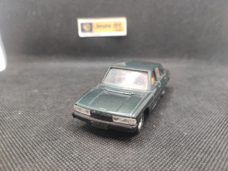 PEUGEOT 604 V6 SL - SOLIDO - N° 40 - 1/43 | Peugeot 604 V6 SL - 40 |