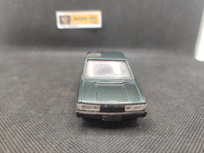 PEUGEOT 604 V6 SL - SOLIDO - N° 40 - 1/43 | Peugeot 604 V6 SL - 40 |
