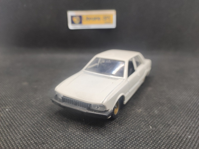 PEUGEOT 505 BLANCHE - SOLIDO - N° 1312 - 1/43 | Peugeot 505 Blanche - 1312 |
