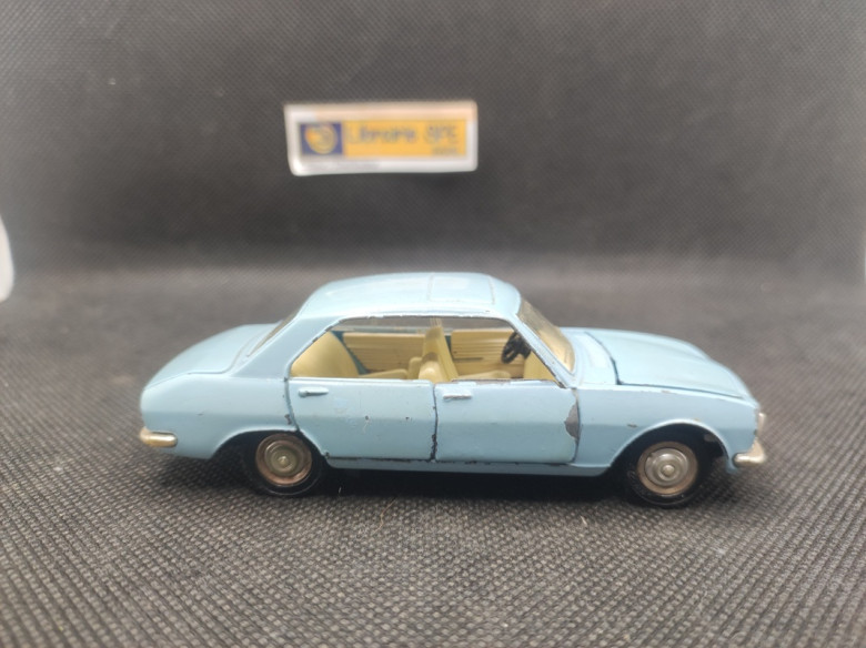 PEUGEOT 504 BERLINE BLEUE - DINKY TOYS - N° 1415 - 1/43 | Peugeot 504 Berline Bleue - 1415 |