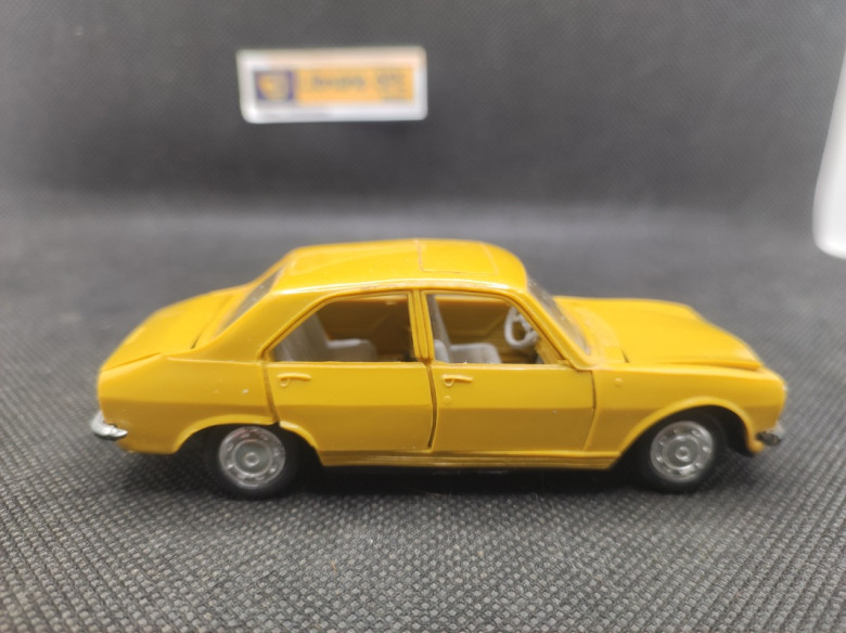 PEUGEOT 504 BERLINE - NOREV - N° 160 - 1/43 | Peugeot 504 Berline - 160 |