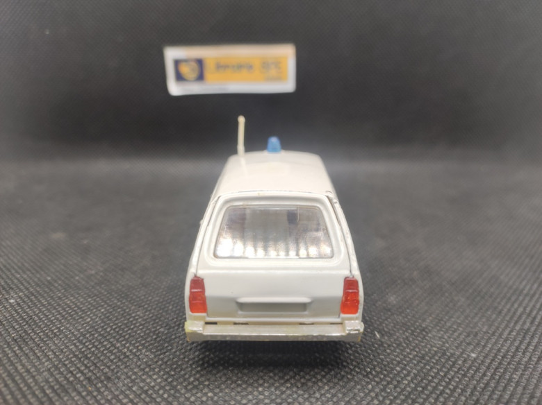 PEUGEOT 504 BREAK AMBULANCE - SOLIDO - N° 23 - 1/43 | Peugeot 504 Break Ambulance - 23 |