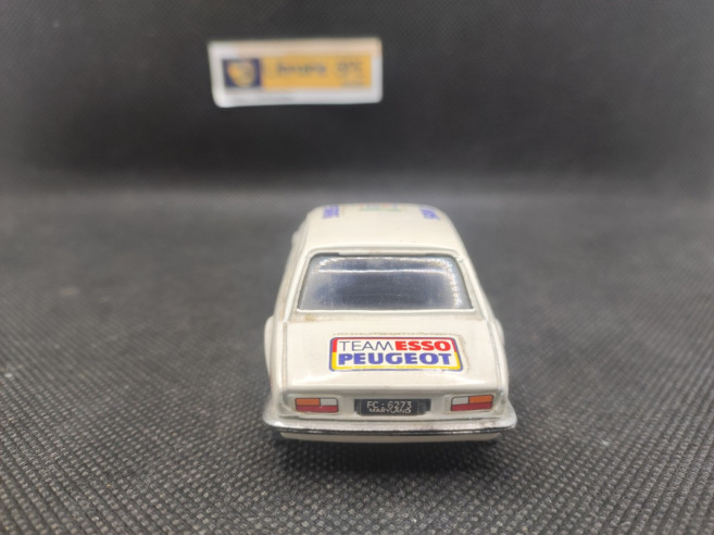 PEUGEOT 504 COUPE V6 - SOLIDO - N° 1055 | Peugeot 504 Coupé V6 - 1055 |