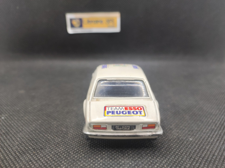PEUGEOT 504 COUPE V6 - SOLIDO - N° 1055 | Peugeot 504 Coupé V6 - 1055 |