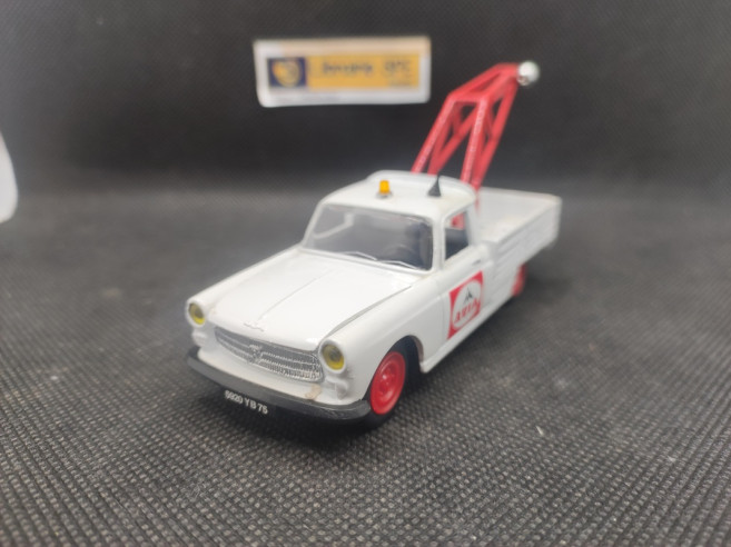 PEUGEOT 404 DEPANNEUSE AVIA - ELIGOR - 1/43 | Peugeot 404 Dépanneuse AVIA |