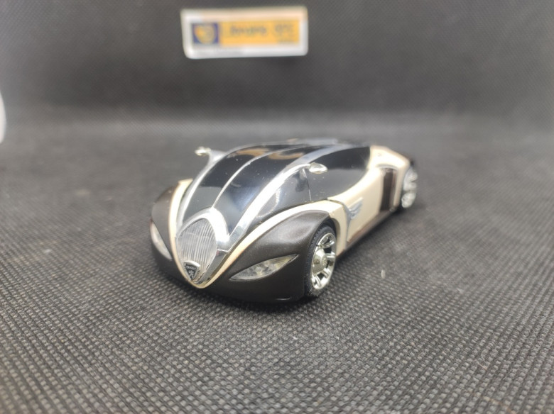 PEUGEOT 4002 CONCEPT CAR - NOREV - 1/43 | Peugeot 4002 Concept Car |