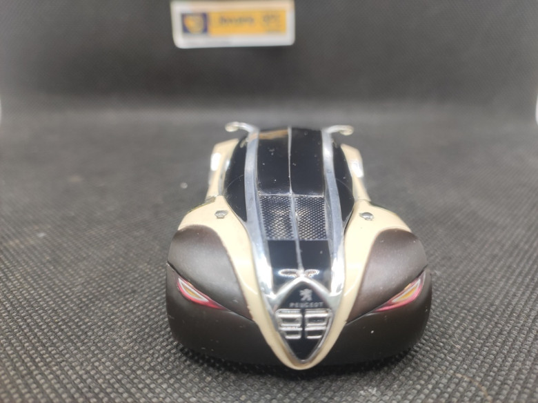 PEUGEOT 4002 CONCEPT CAR - NOREV - 1/43 | Peugeot 4002 Concept Car |