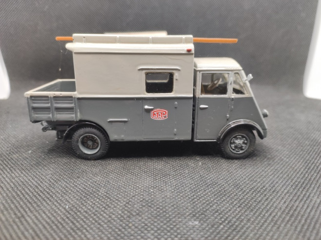 RENAULT AHN "PTT" - MJM - N° 206 - 1/43 | Renault AHN P.T.T - 206 |