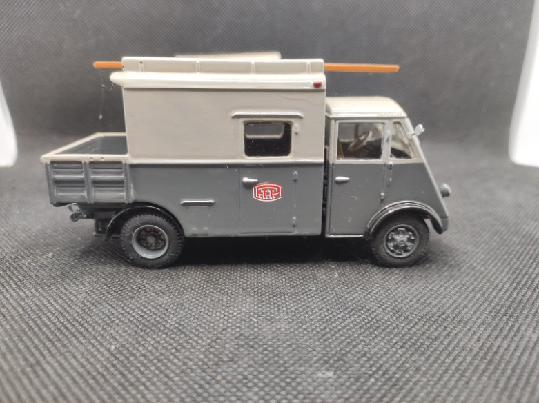 RENAULT AHN "PTT" - MJM - N° 206 - 1/43 | Renault AHN P.T.T - 206 |