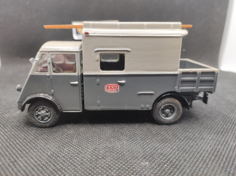 RENAULT AHN "PTT" - MJM - N° 206 - 1/43 | Renault AHN P.T.T - 206 |