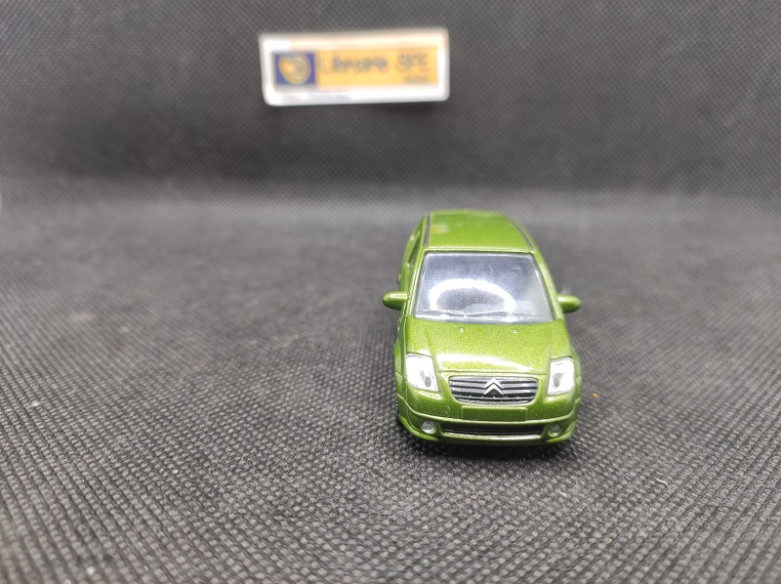 CITROEN C2 2004 - NOREV - N° 813 - 1/64 | Citroën C2 de 2004 -813 |