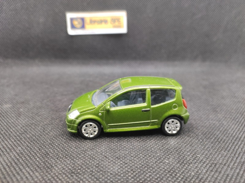 CITROEN C2 2004 - NOREV - N° 813 - 1/64 | Citroën C2 de 2004 -813 |