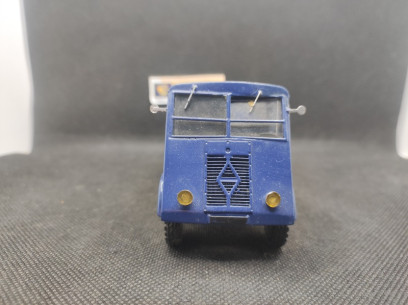 CAMION RENAULT TYPE AHN PLATEAU - IXO - 1/43 | Camion Renault Type AHN Plateau | 2