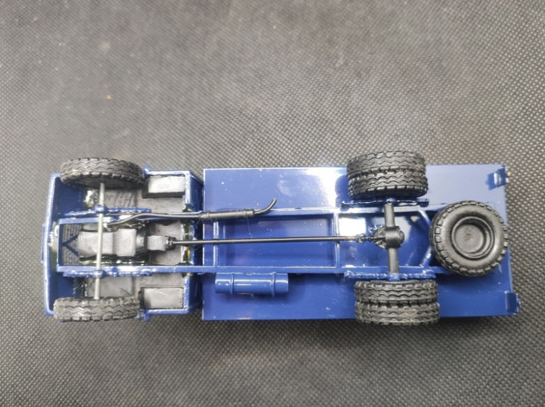 CAMION RENAULT TYPE AHN PLATEAU - IXO - 1/43 | Camion Renault Type AHN Plateau |