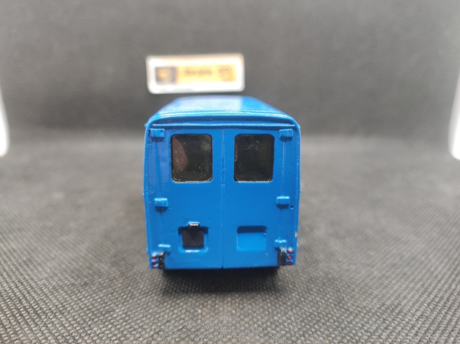FOURGON SAVIEM SB 2 - FIRETRUCK - N° 1 - 1/50 | Fourgon Saviem SG 2 - 1 |