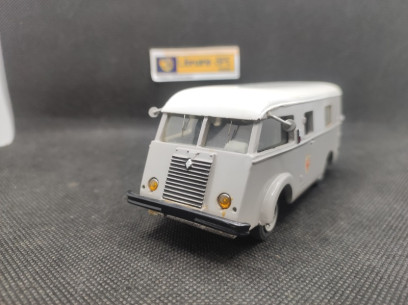 RENAULT 2.5T FOURGON CRS - MINITRUCKS - N° 22 - 1/50 | Renault 2,5T fourgon CRS - 22 |