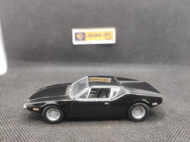 DE TOMASO PONTERA 1972 - MINICHAMPS - N° 1291 - 1/43 | De Tomaso Pontera Noir de 1972 - 1291 |
