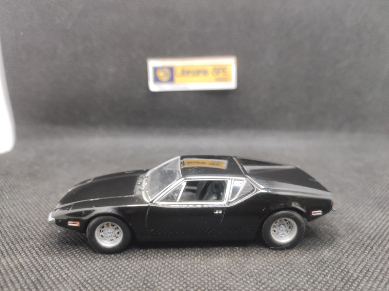 DE TOMASO PONTERA 1972 - MINICHAMPS - N° 1291 - 1/43 | De Tomaso Pontera Noir de 1972 - 1291 |