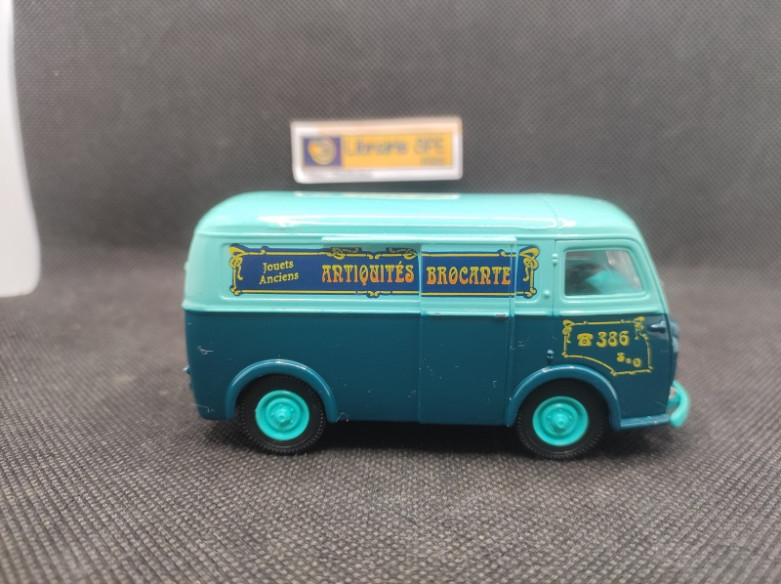 PEUGEOT D4A "ANTIQUITES BROCANTE" - SOLIDO - N° 4574 - 1/43 | Peugeot D4A "Antiquité Brocante" - 4574 |