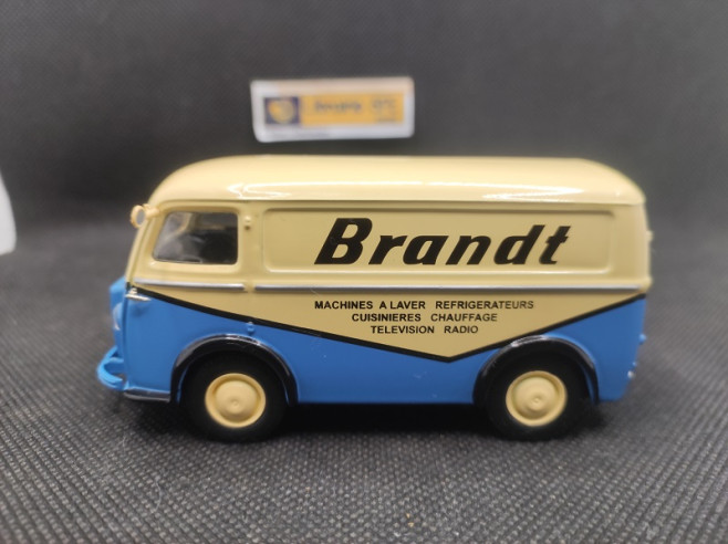 PEUGEOT D3A " BRANDT" - CORGI - N° 70612 - 1/43 | Peugeot D3A " Brandt" - 70612 |