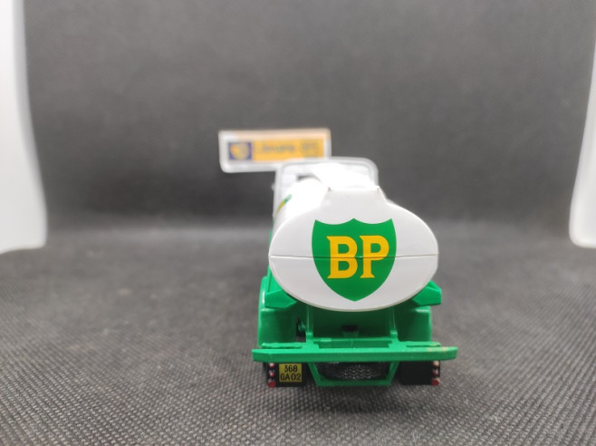 RENAULT GALION CITERNE BP - NOREV - N° 518573 - 1/43 | Renault Galion Citerne BP - 573 |