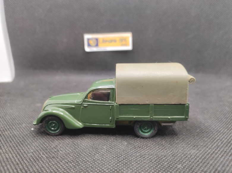 PEUGEOT 202 PICK-UP BACHE - RECORD - 1/43 | Peugeot 202 Pick-up Bâché |