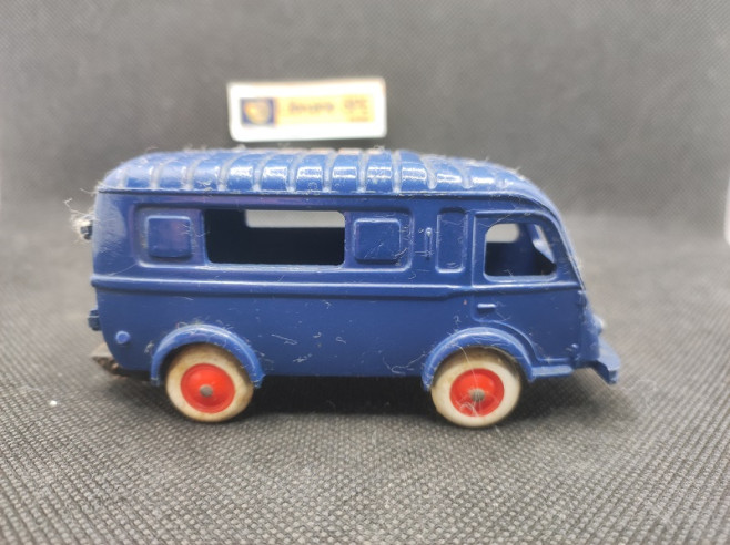 RENAULT 1000 KGS FOURGON - C.I.J - N° 3-60 - 1/43 | Renault 1000Kgs Fourgon - 3-60 |