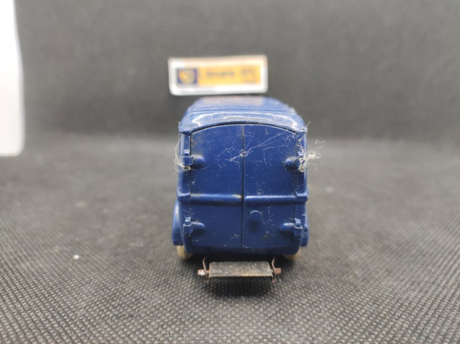 RENAULT 1000 KGS FOURGON - C.I.J - N° 3-60 - 1/43 | Renault 1000Kgs Fourgon - 3-60 |