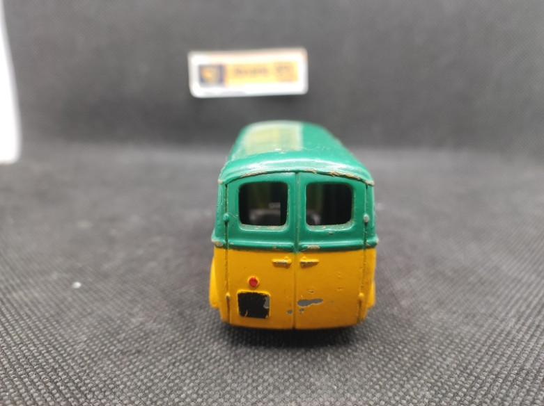 PEUGEOT D3A "LAMPE MAZDA" - DINKY TOYS FR - N° 25 B - 1/43 | Peugeot D3A "Lampe  Mazda" - 25B |