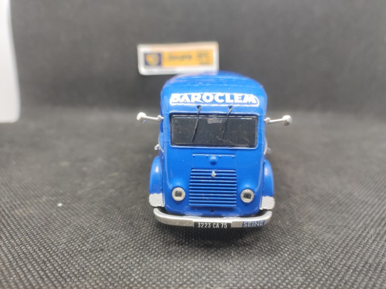 RENAULT 1000 KGS FOURGON "BAROCLEM" - CORGI - N° 70516 - 1/43 | Renault 1000 Kgs Fourgon "Baroclem" - 70516 |