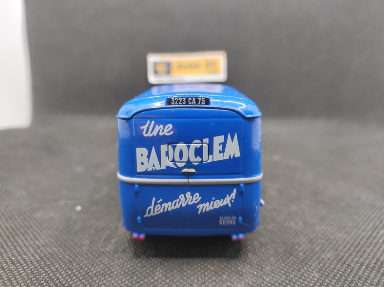 RENAULT 1000 KGS FOURGON "BAROCLEM" - CORGI - N° 70516 - 1/43 | Renault 1000 Kgs Fourgon "Baroclem" - 70516 |