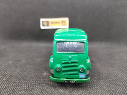 RENAULT 1000 KGS FOURGON "VALENTINE LA BELLE PEINTURE" - MACADAM - N° 013 - 1/43 | Renault 1000 Kgs Fourgon " Valentine la be... 2