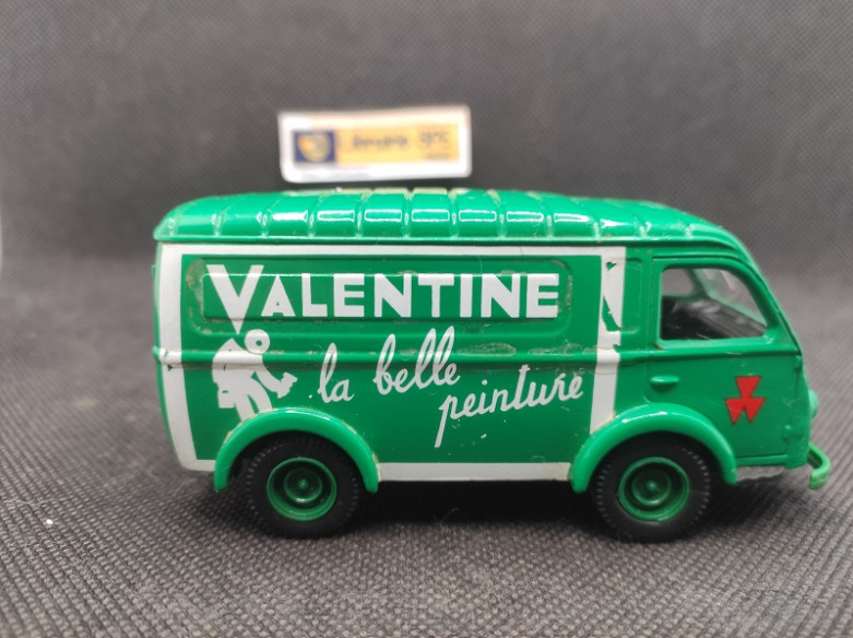 RENAULT 1000 KGS FOURGON "VALENTINE LA BELLE PEINTURE" - MACADAM - N° 013 - 1/43 | Renault 1000 Kgs Fourgon " Valentine la be...