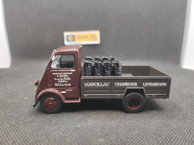 PEUGEOT DMA "MARCILAC CHARBONS" - ALTAYA - 1/43 | Peugeot DMA "Marcillac Charbons" |