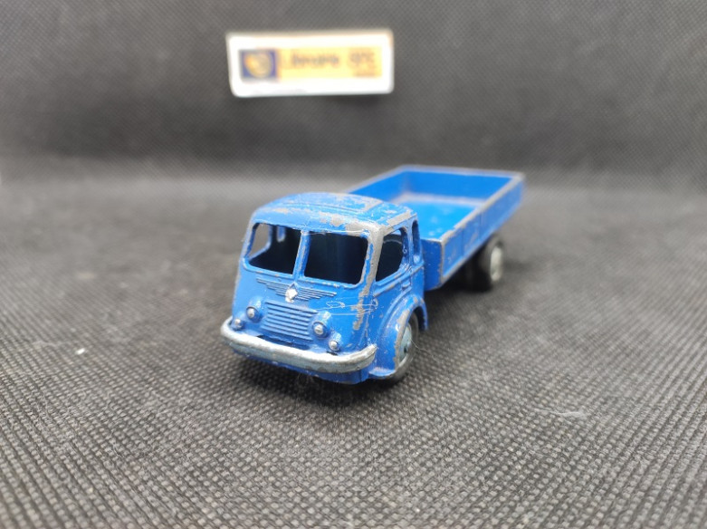 CAMION RENAULT 7T - C.I.J - N° 3-25 - 1/43 | Camion Renault 7T - 3-25 |