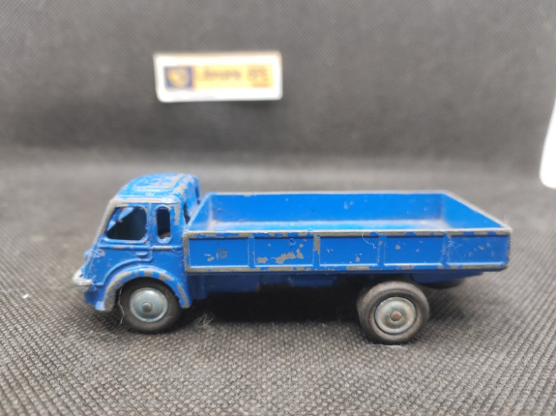 CAMION RENAULT 7T - C.I.J - N° 3-25 - 1/43 | Camion Renault 7T - 3-25 |