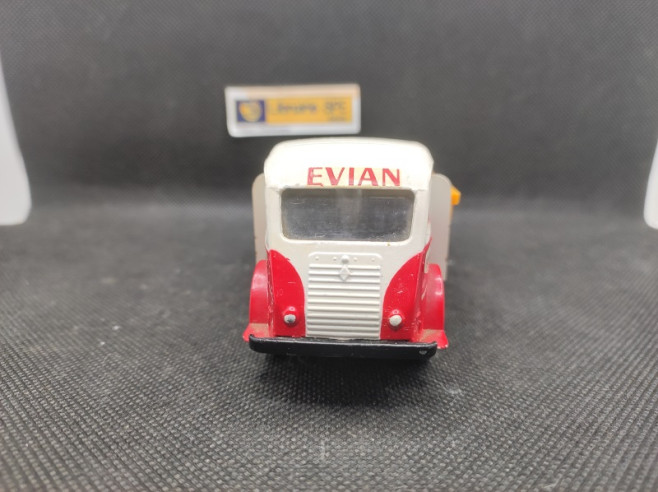 RENAULT 2,5T BRASSEUR "EVIAN" - C.I.J - N° 3-94 - 1/43 | Renault 2.5T Brasseur "Evian" - 3-94 |