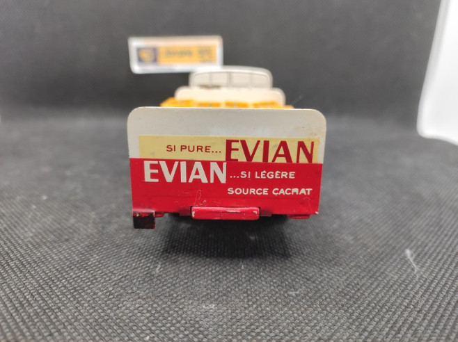 RENAULT 2,5T BRASSEUR "EVIAN" - C.I.J - N° 3-94 - 1/43 | Renault 2.5T Brasseur "Evian" - 3-94 |