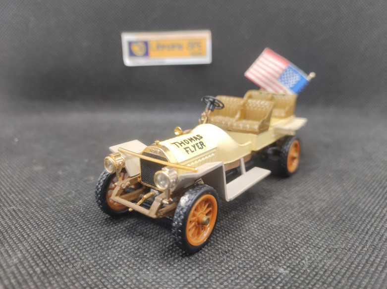 THOMAS FLYER 1908 "RALLYE NEW YORK - PARIS" - RIO - N° 47 - 1/43 | Thomas Flyer 1908 Rallye New York-Paris - 47 |