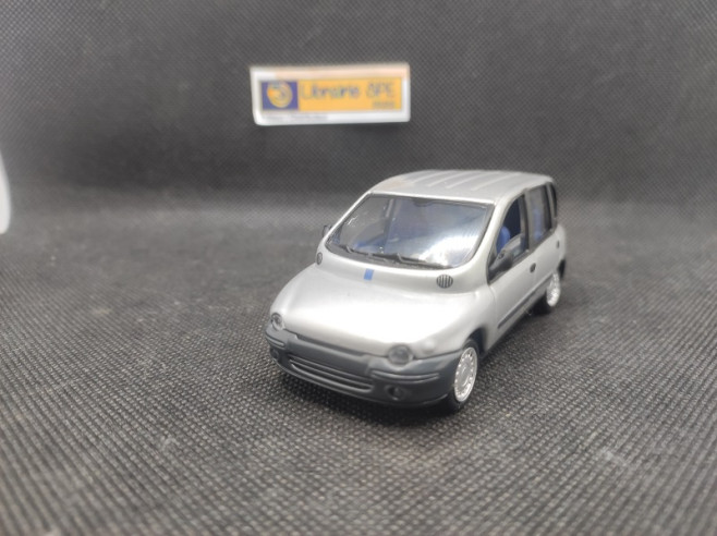 FIAT MULTIPLA 1999 - SOLIDO - N° 1547 - 1/43 | Fiat Multipla de 1999 - 1457 |