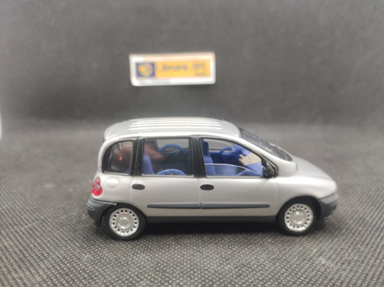 FIAT MULTIPLA 1999 - SOLIDO - N° 1547 - 1/43 | Fiat Multipla de 1999 - 1457 |