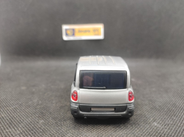 FIAT MULTIPLA 1999 - SOLIDO - N° 1547 - 1/43 | Fiat Multipla de 1999 - 1457 |