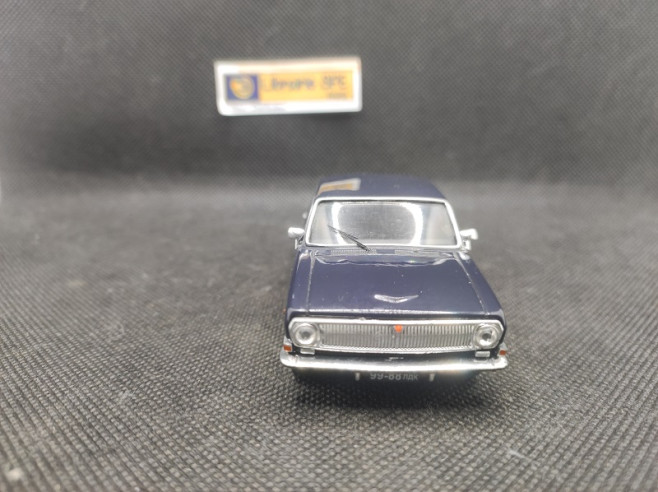 GAZ VOLGA M 24 1967 - IST MODELS - N° 009 - 1/43 | Gaz Volga M 24 de 1967 - 009 |