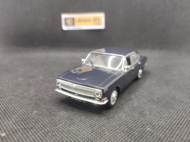 GAZ VOLGA M 24 1967 - IST MODELS - N° 009 - 1/43 | Gaz Volga M 24 de 1967 - 009 |