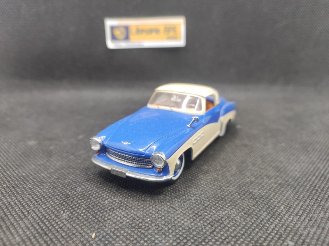 WARTBURG 313 SPORT 1957 - IST MODELS - N° 023 - 1/43 | Wartburg 313 Sport de 1957 - 023 |