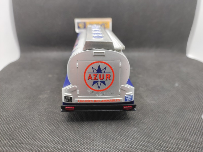 RENAULT FAINEANT CITERNE AZUR "DESMARAIS FRERES" - IXO - 1/43 | Renault Faineant Citerne Azur "Desmarais Frère" |