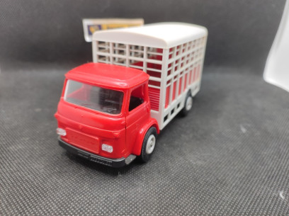 CAMION SAVIEM SG4 BETAILLERE - NOREV - N° 100 - 1/43 | Camion Saviem SG4 bétaillère - 100 |
