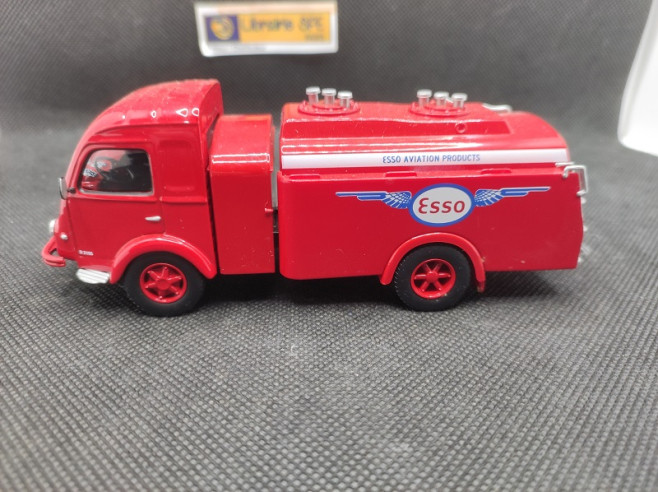 CAMION RENAULT GALION "ESSO AVIATION PRODUCTS" - IXO - 1/43 | Camion Renault Galion "Esso Aviation Products" |