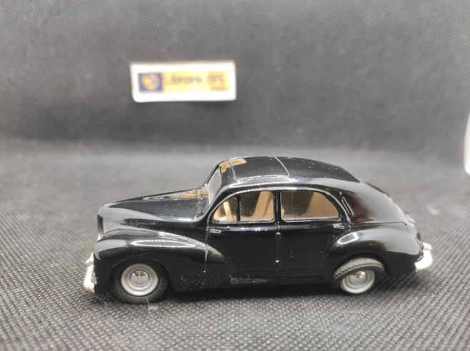 PEUGEOT 203 1954 - ELIGOR - N° 1131 - 1/43 | Peugeot 203 de 1954 - 1131 |