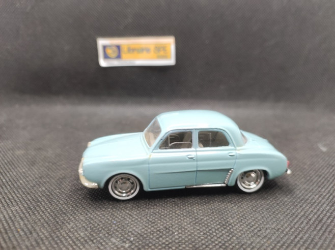 RENAULT DAUPHINE - SOLIDO - N° 4541 - 1/43 | Renault Dauphine Vert Pastel - 4541 |
